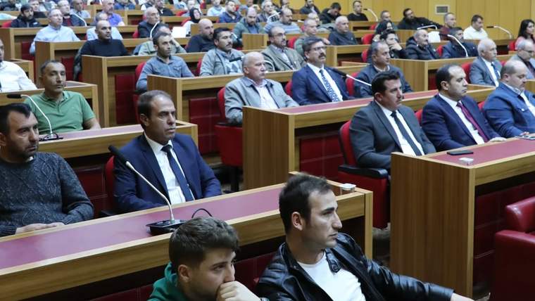 Sivas’ta Kamu Personeline Afet ve Acil Durum Eğitimi Verildi – Yangın, Tahliye ve İlkyardım