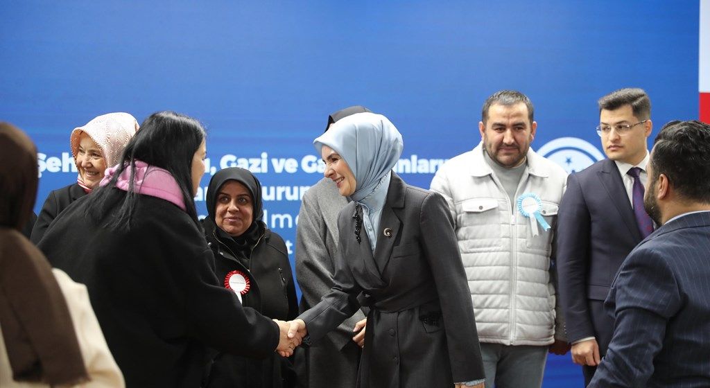 687 Gazi ve Şehit Yakını Daha İşe Yerleştirildi - Birlik Haber Ajansı