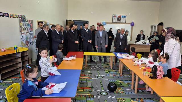 Koyulhisar'da 4-6 Yaş ve Kız Kur'an Kursları Hizmete Açıldı: Dini Eğitime Büyük Katkı