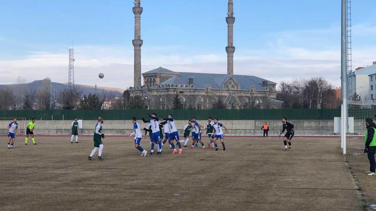 Kars 36 Spor:1 - Rize Özel İdare Spor:1