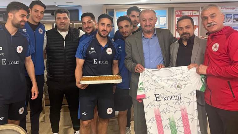 ANIDER’den Ekoleji Isparta 32 Spor’a tatlı ziyaret - Birlik Haber Ajansı