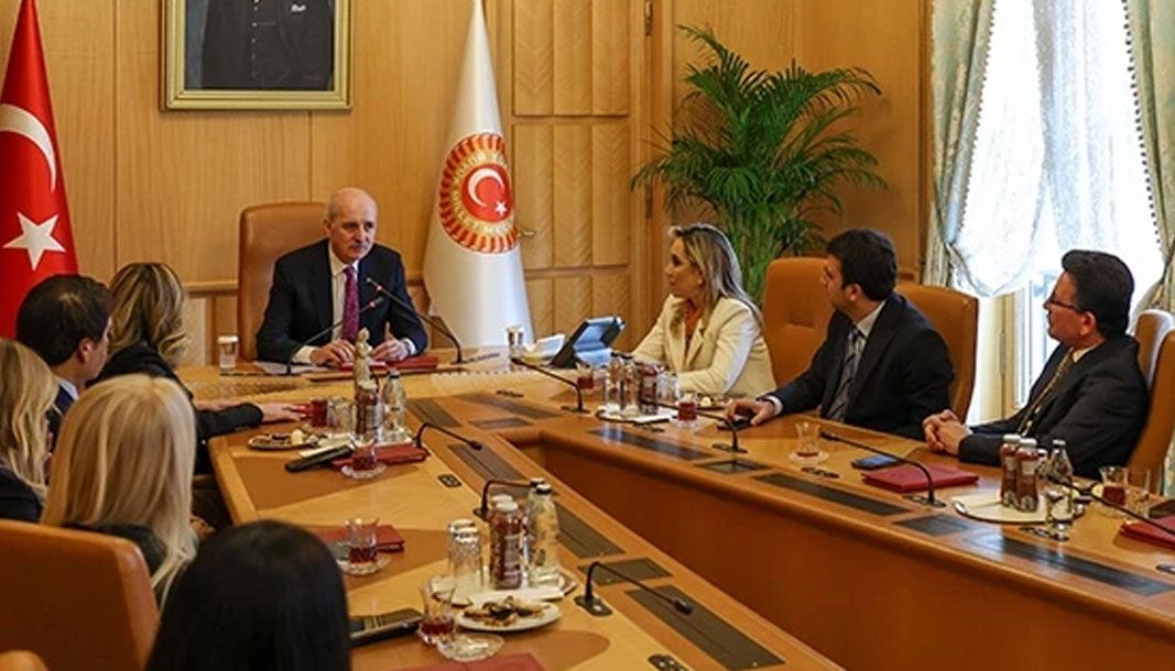 TBMM Başkanı Kurtulmuş, Antalyalıları kabul etti - Birlik Haber Ajansı