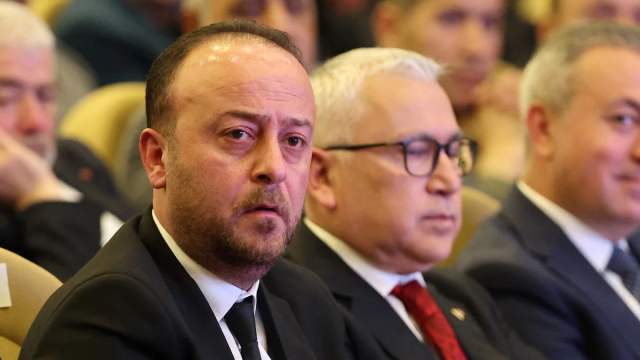 Başkan Adayı Çıkmayan Genel Kurulun Ardından Burak Özçoban’a Duygusal Teşekkür