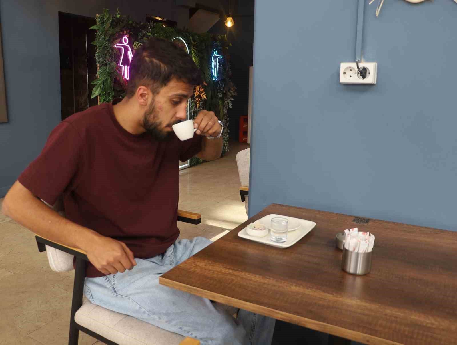 10 TL çay, 20 TL Türk kahvesi: Öğrencilere özel kampanya