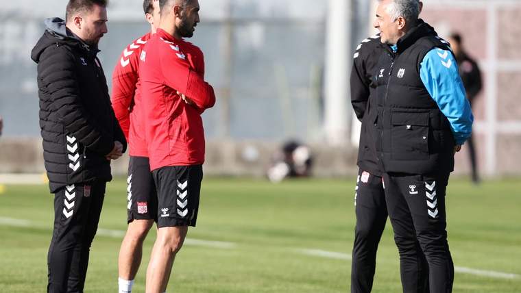 Sivasspor'dan Play-Off Hedefi: Altıparmak'tan Final Niteliğinde 3 Maç Açıklaması!