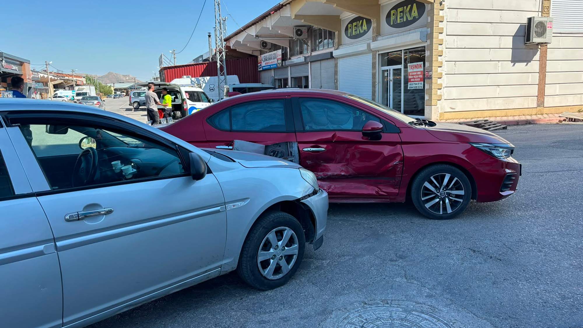 Önlem Beklenen Kavşakta Bir Kaza Daha!