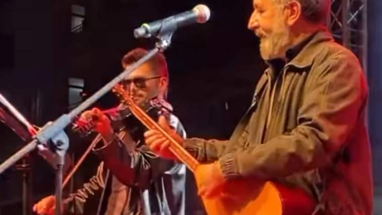 Ali Kınık ve Âşık Sefai Kumluca’da coşkulu dolu konser verdi - Birlik Haber Ajansı