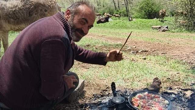 Şarkışla’daki yaylada çobanın ölümüne yıldırım neden oldu