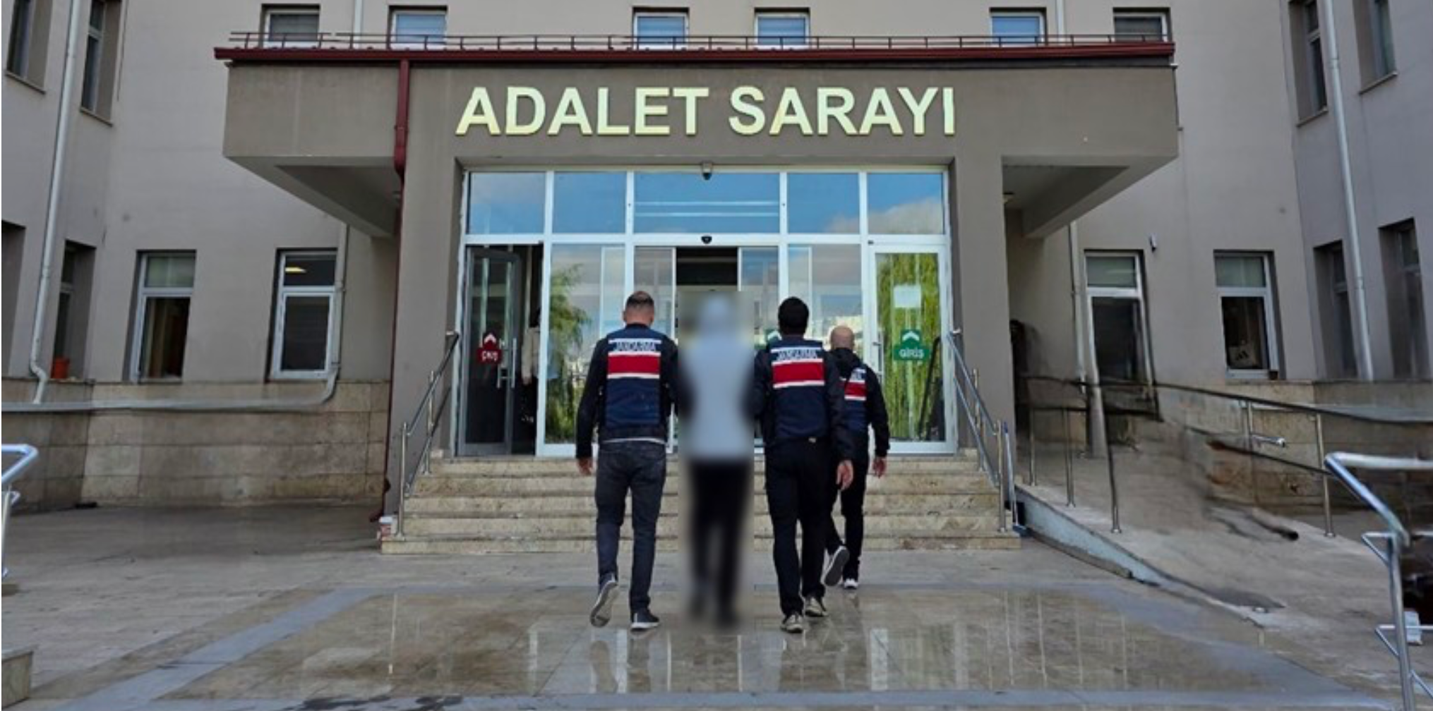 Sivas’ta FETÖ Üyesi Yakalandı: 4 Yıl 2 Ay Kesinleşmiş Hapis Cezası Bulunan Şahıs Tutuklandı