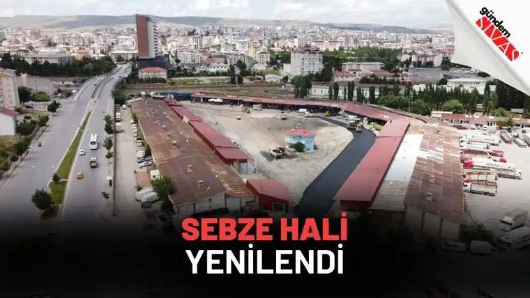 Havadan görülen sebze hali kompleksinde kırmızı çatılı yapılar, geniş bir avlu ve çevre yolları yer alıyor.