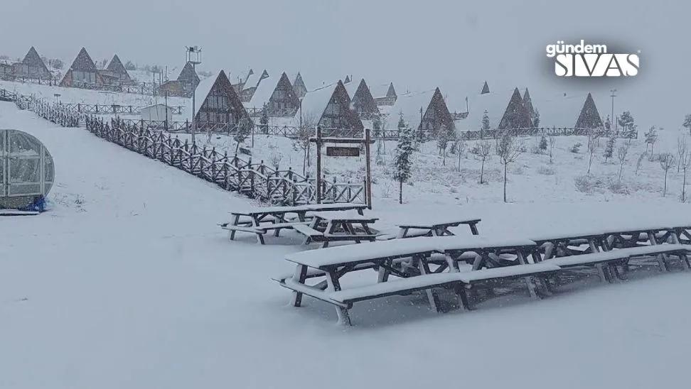 Sivas'a Şubat'ta Değil Mart'ta Kar Yağdı!