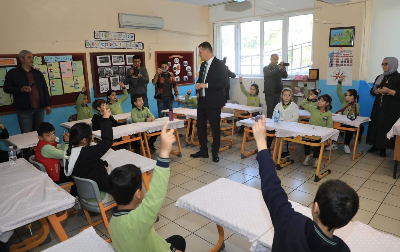 Kaymakam Ürkmezer karne heyecanına ortak oldu - Birlik Haber Ajansı