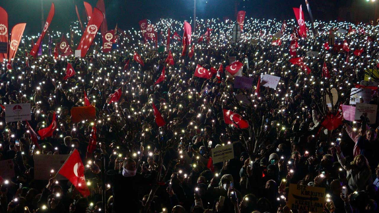 Saraçhane'de İmamoğlu'na destek mitingi: Özel ve İnce'den provokasyon uyarısı - Birlik Haber Ajansı