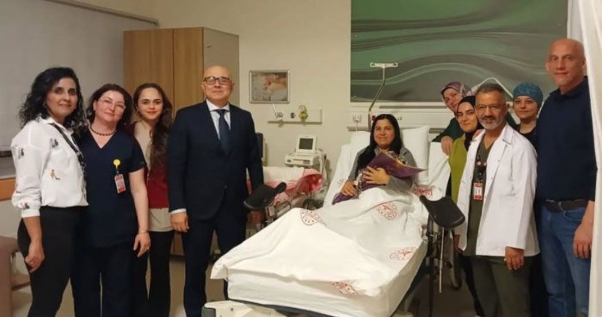 Isparta’da yeni yılın ilk bebeğine ziyaret - Birlik Haber Ajansı
