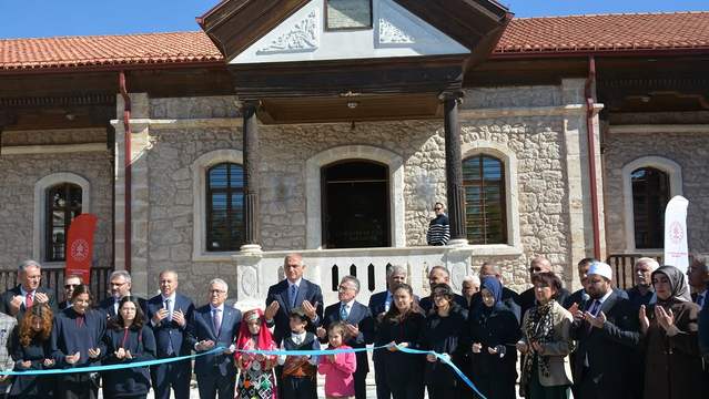 Sivas'ta Tarihi Miras: Sarı Hatipzâde Numân Sâbit Efendi'nin Adını Taşıyan Halk Kütüphanesi Açıldı
