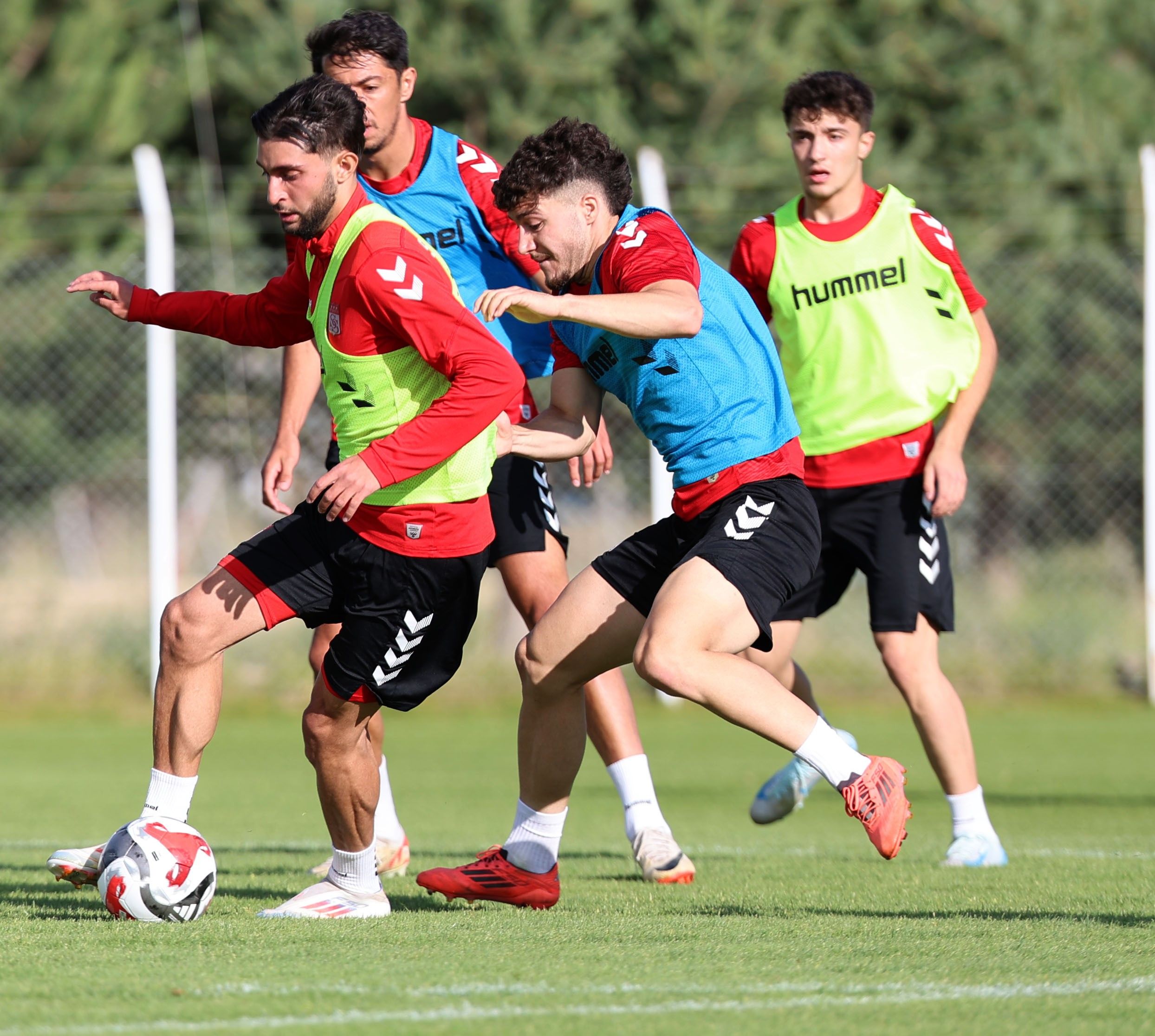 Sivasspor, Yeni Sezon Hazırlıklarını Sivas’ta Hız Kesmeden Sürdürüyor
