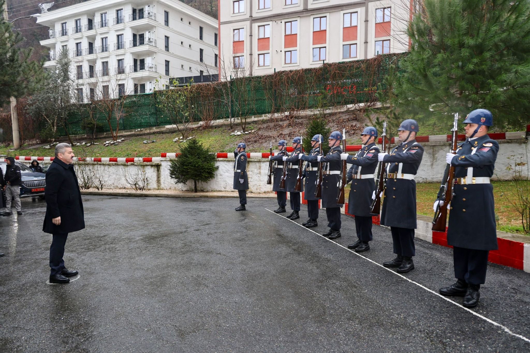 Artvin Valisi Ergün, Jandarma Komutanlığından brifing aldı - Birlik Haber Ajansı