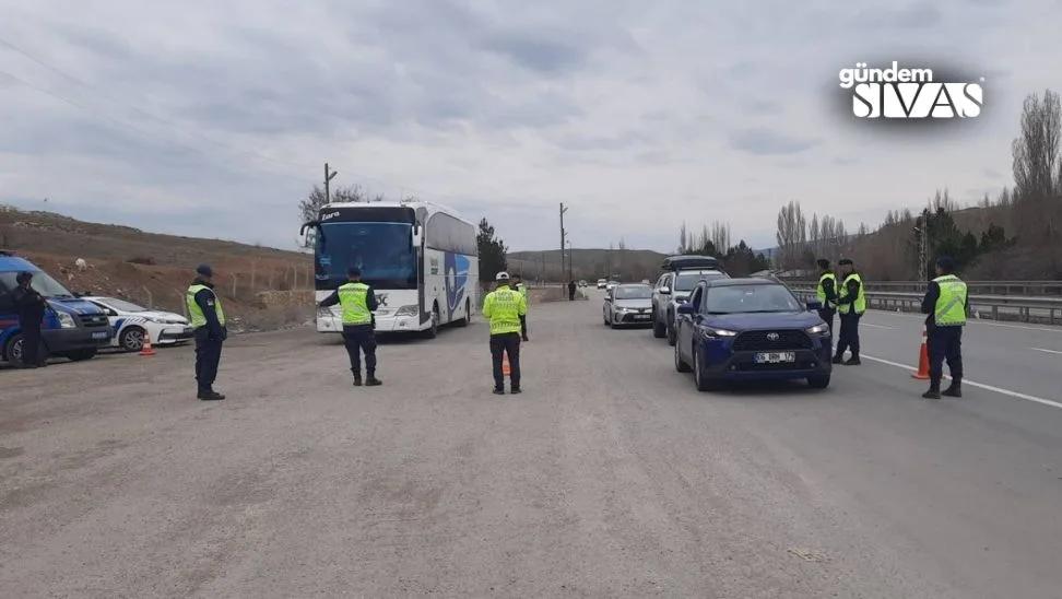 Sivas'ta 157 Şüpheli Şahıs Yakalandı!