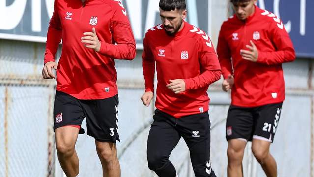 Sivasspor, Kepezspor Hazırlık Maçı Öncesi Son Hazırlıklarını Tamamladı