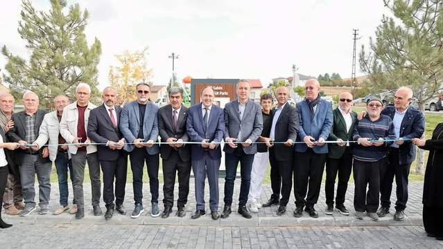 Sivas'ta Şair Ali Şahin Canozan'ın Adı Çocuk Parkına Verildi