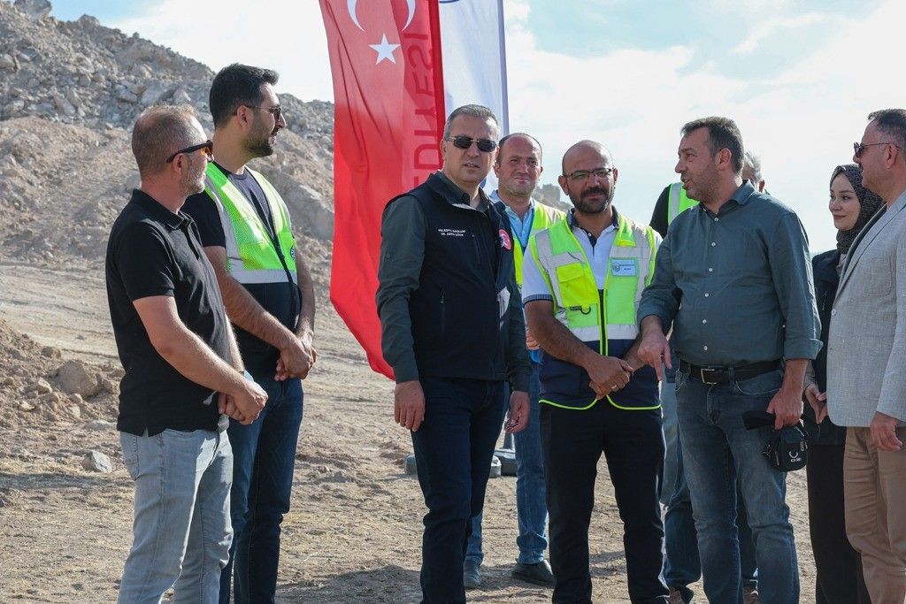 İlk sevkiyat Çerçideresi’ndeki yeni taş ocağından yapıldı