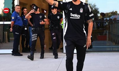 Beşiktaş İzmir'de Karayolu Ulaşım Sponsoruyla Buluştu