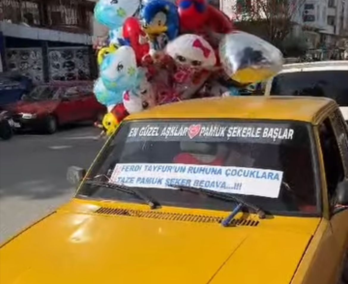 Antalya Serik'te Ferdi Tayfur için pamuk şekeri dağıtıldı - Birlik Haber Ajansı