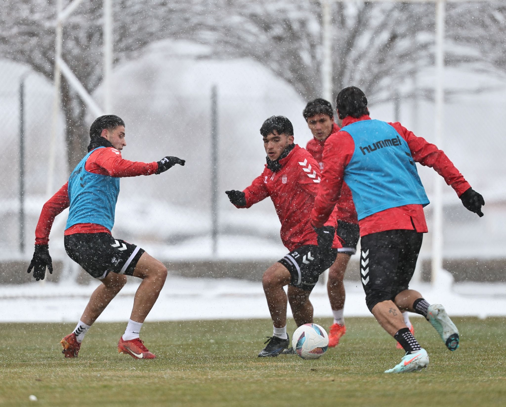Sivasspor, Beşiktaş maçının hazırlıklarına başladı - Birlik Haber Ajansı