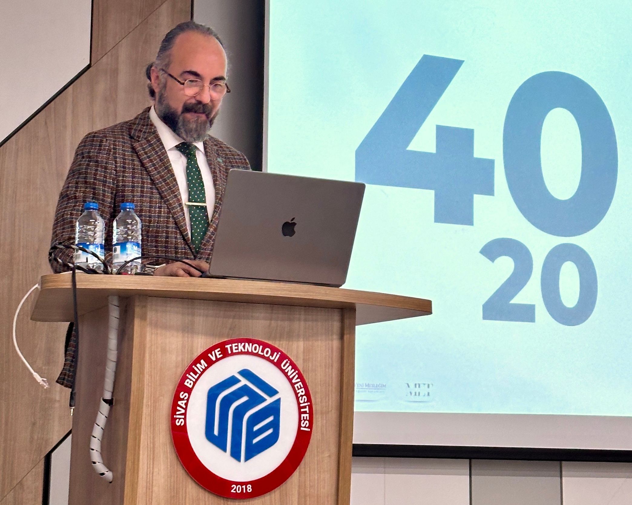 Tokuş, Geleceğin Mühendislerine Kalite Mühendisliğini Anlattı