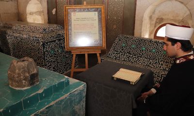 Sivas’ta Ramazan Geleneği Sürüyor: I. İzzeddin Keykavus Türbesinde Her Gün Kur’an Tilaveti
