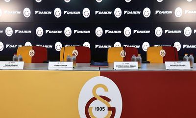 Galatasaray Kadın Voleybol Takımı Büyük Sponsor Buldu / İmza Töreni Canlı Yayında