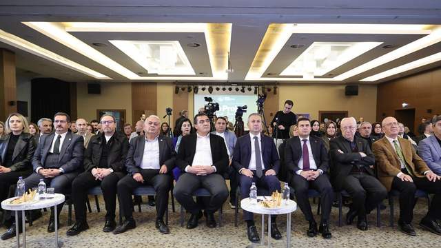 Sivas’ta turizm toplantısında şarap satışı tartışması
