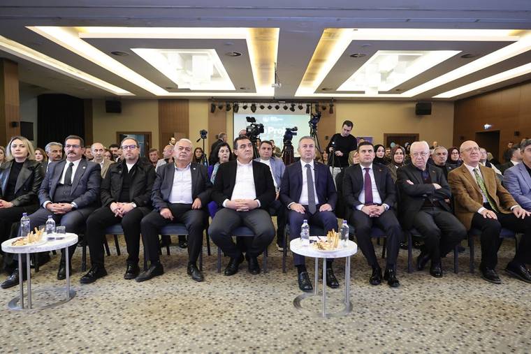 Sivas’ta turizm toplantısında şarap satışı tartışması