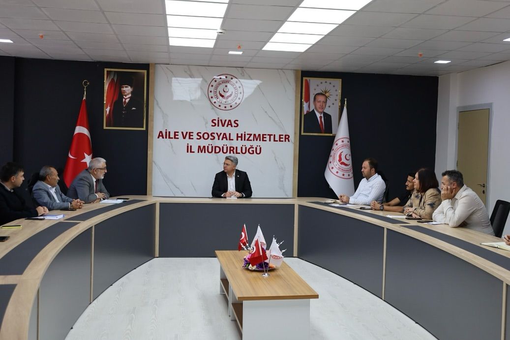 Sivas Aile ve Sosyal Hizmetler İl Müdürlüğü Dünya Engelliler Günü Toplantısı Düzenledi