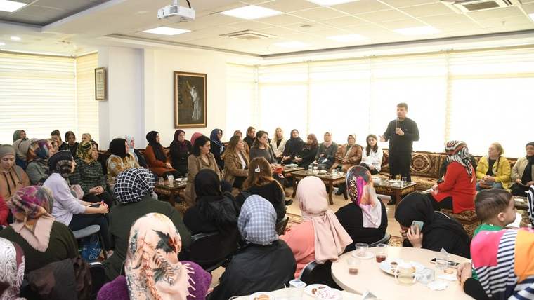 Aksaray Belediyesinden kadınlara yönelik psikodrama eğitimi - Birlik Haber Ajansı