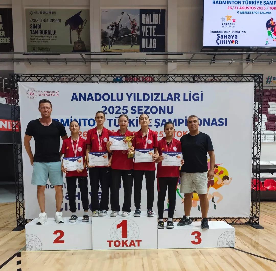 Sivas Analig Badminton Kadın Takımı Türkiye Şampiyonasında Dördüncü Oldu