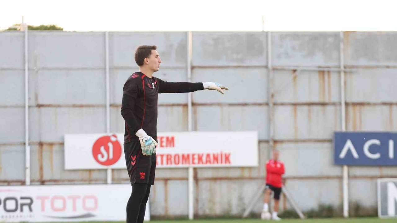“oyun planı” Pendikspor maçı öncesi antrenmanda öne çıktı