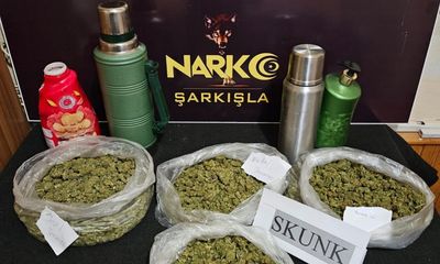 Sivas’ta Büyük Operasyon: 1,5 Kilo Skunk Ele Geçirildi, 9 Gözaltı