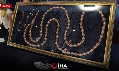 İstanbul'dan Adana'ya Tespih Sanatı: Kur'an-ı Kerim Nakşı Vatandaşları Büyüledi