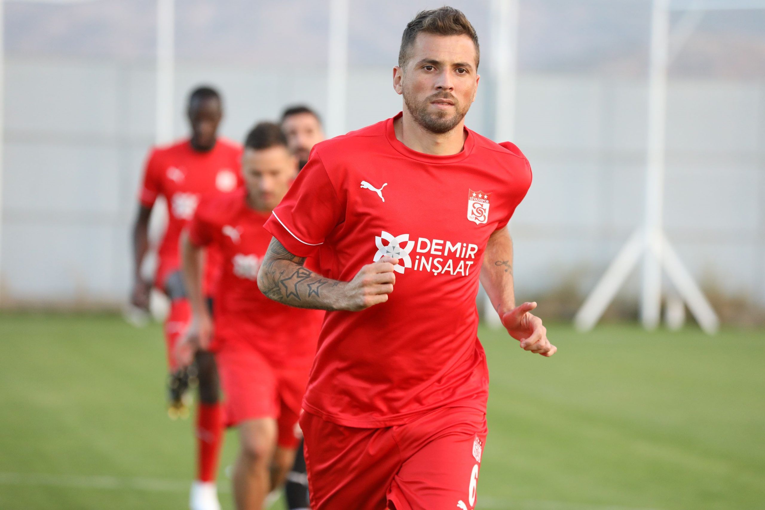 Sivasspor'un Eski Yıldızları Vergi Borcuyla Gündemde: Ödeme Emri Yayınlandı
