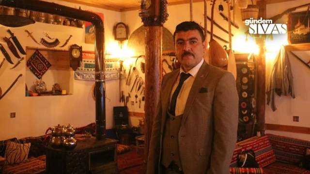 Sivas'ın Kültürünü Evinde Sergiliyor