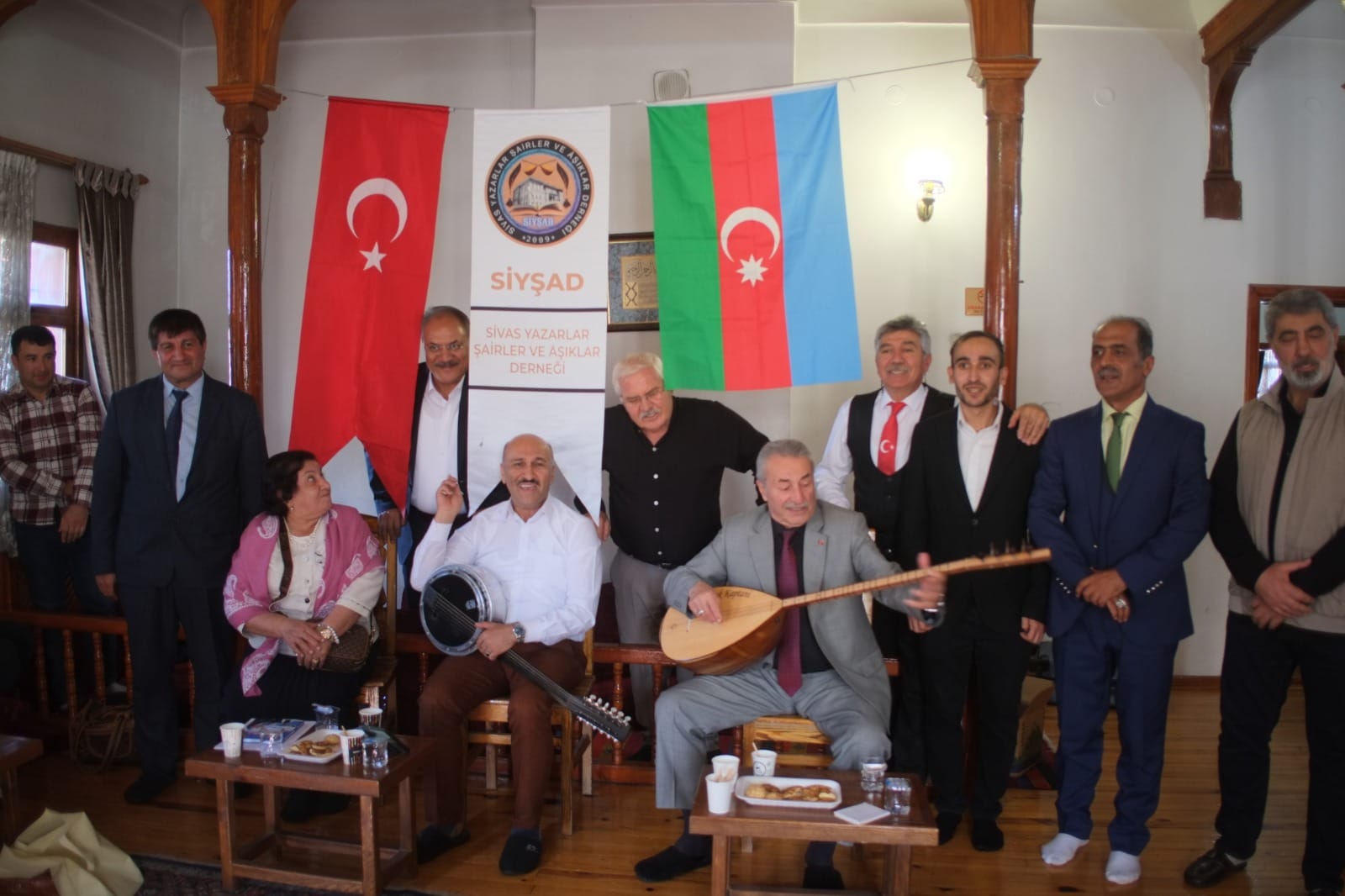 Bakü-Tebriz-Sivas Buluşmasında Gönüller Bir Araya Geldi