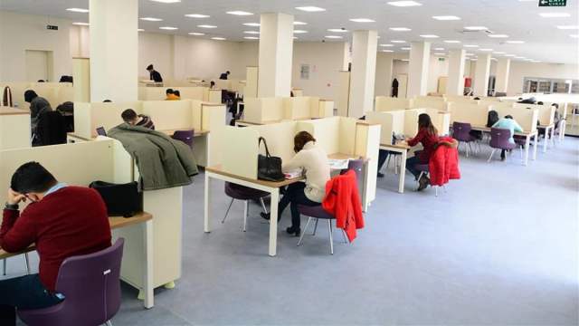 Sivas’ta Kütüphane Kullanımı Geriliyor: Ziyaretçi Sayısı Üç Yıldır Düşüyor