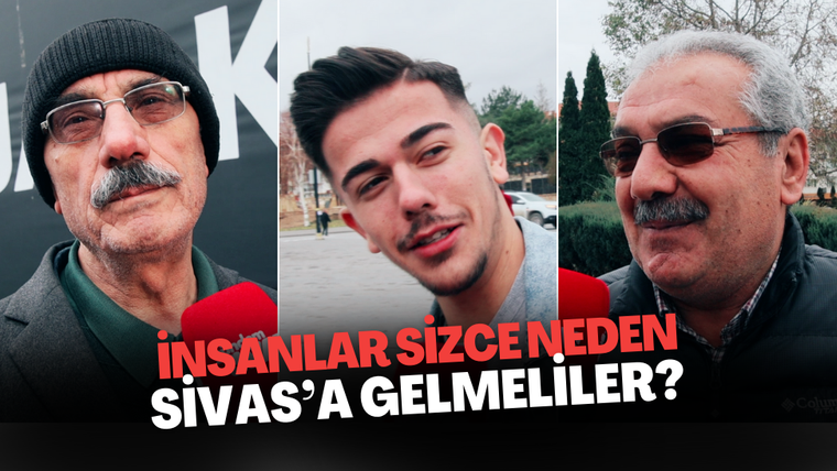 Üç kişi, mikrofonla röportaj yapılıyor; arka planda ağaçlar ve bir yol görünmekte.