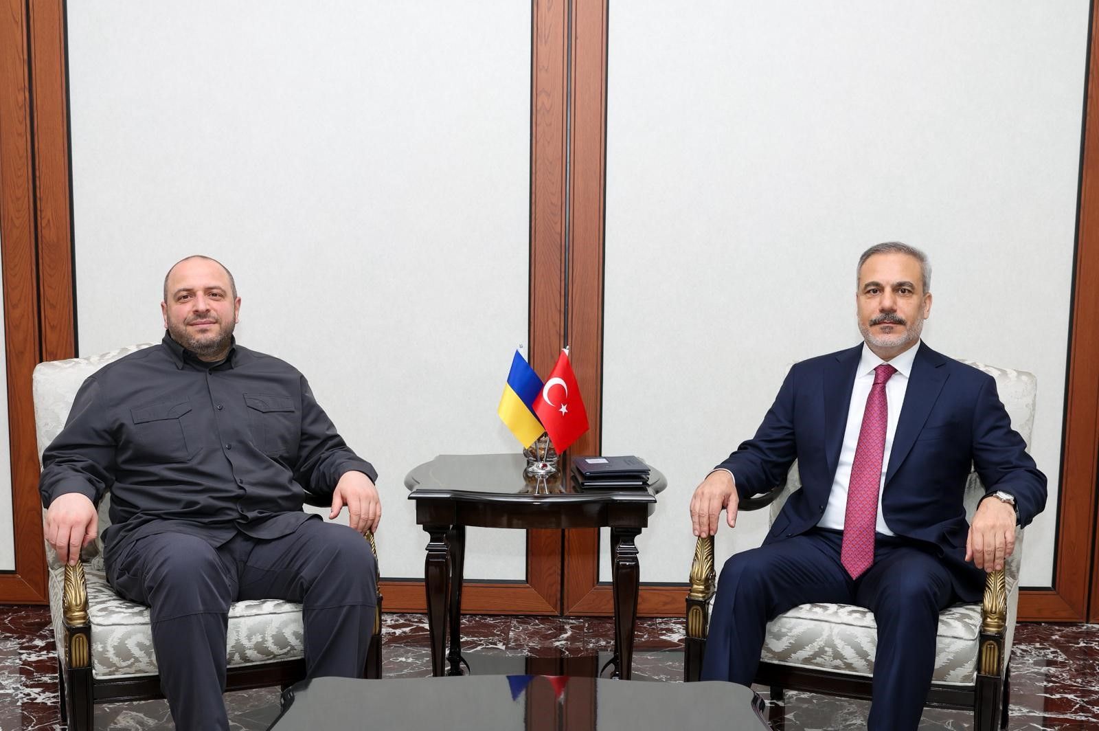 Hakan Fidan Ankara’da Ukraynalı Mevkidaşı Umerov ile Görüştü – Gündemde Ne Vardı?