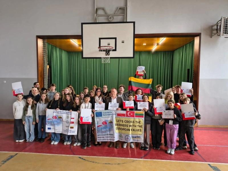 Sivas’tan Polonya’ya Eğitim Köprüsü: 8 Kişilik Erasmus Ekibi Başarıyla Döndü