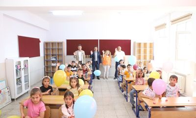 Uyum Haftasında Öğrencilerin Heyecanına Ortak Oldu