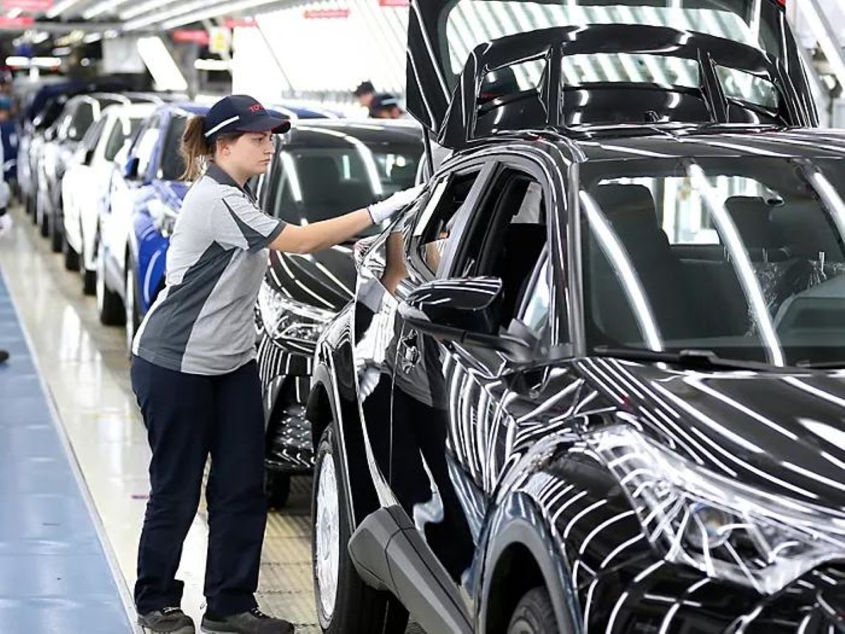 Toyota En Az Lise Mezunu Üretim Elemanı Alıyor