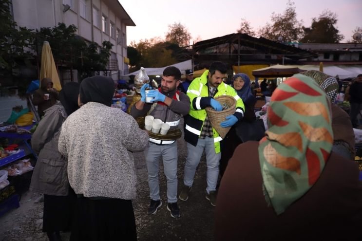 Ordu Büyükşehir Belediyesi'nden esnafa sıcak ikrâm