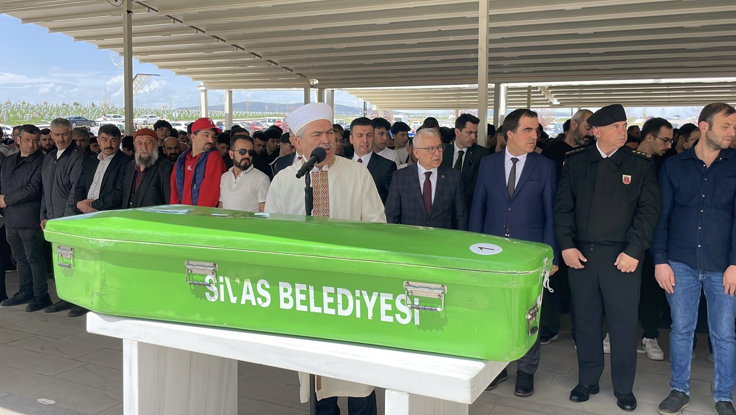 Sivas'ta Boğazları Kesilerek Öldürülen Abi Kardeş Toprağa Verildi